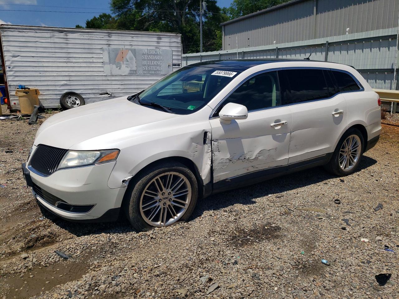 Salvage Lincoln MKT Image