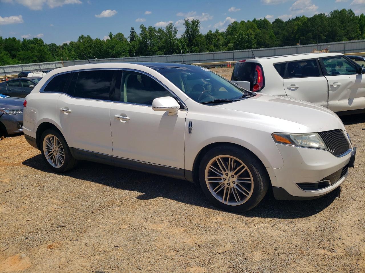 Lincoln MKT