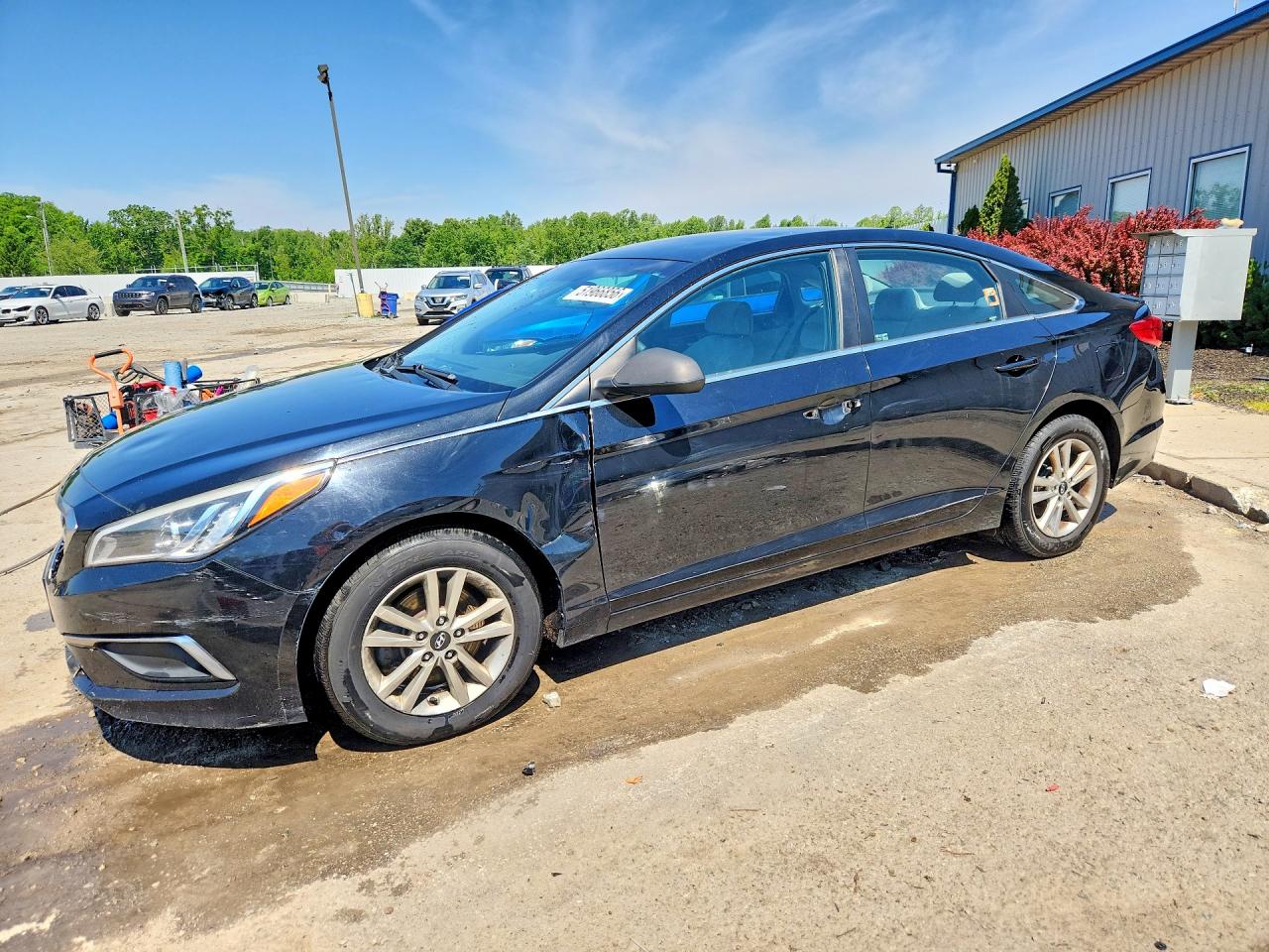 Salvage Hyundai SONATA Image