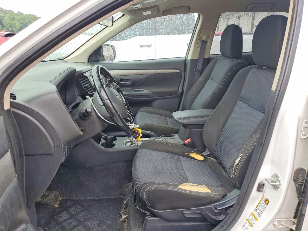Mitsubishi Outlander Se
