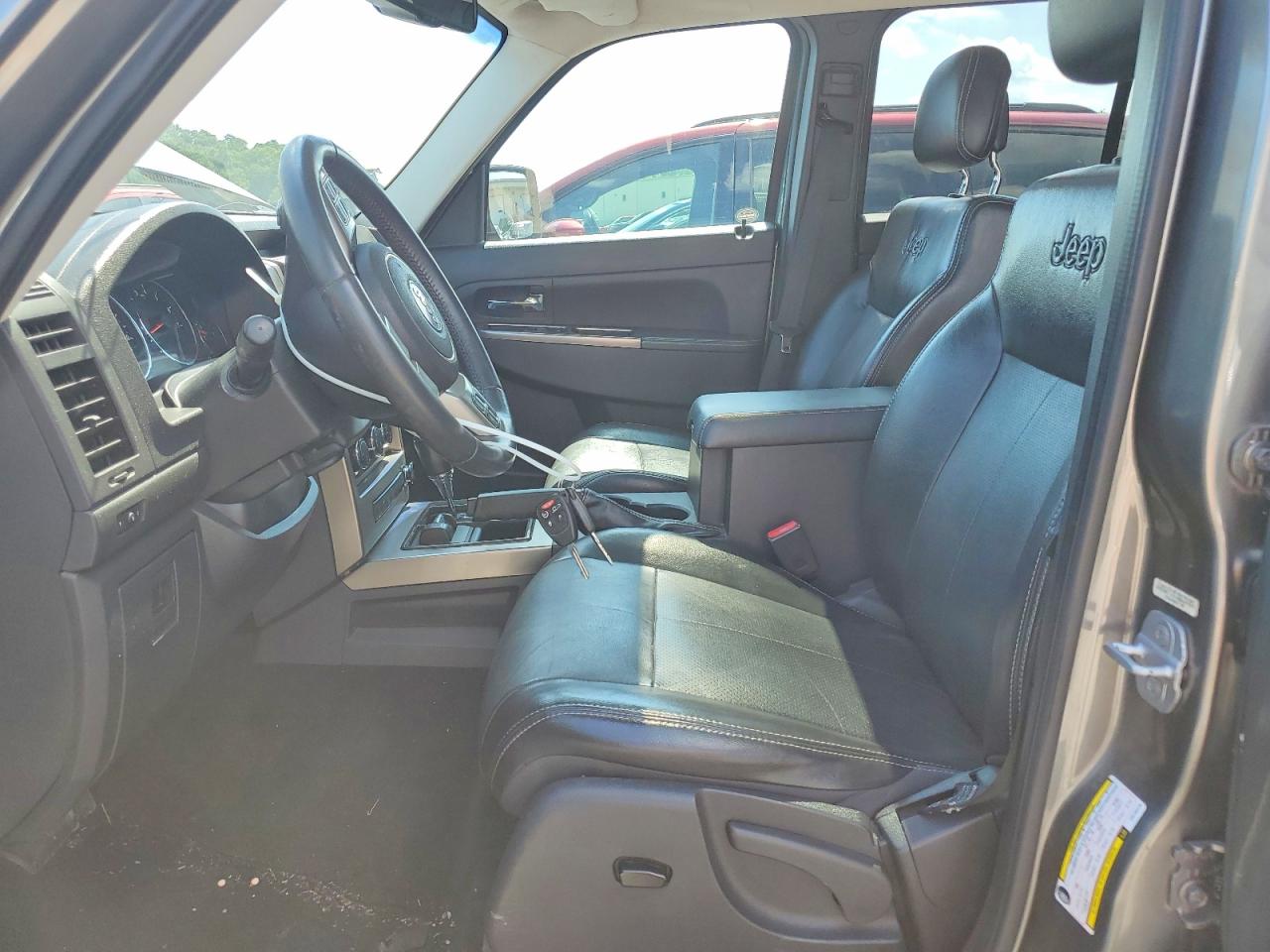 Jeep Liberty Jet