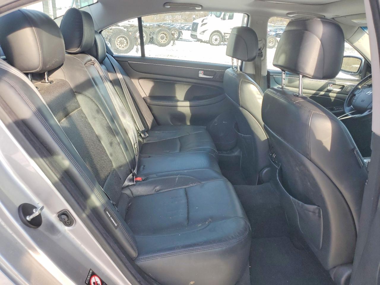 Hyundai Genesis 5.0l