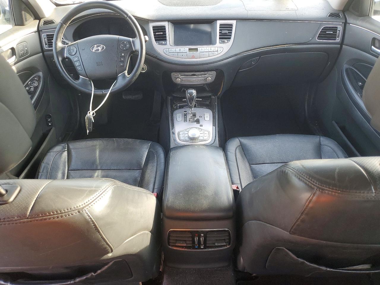Hyundai Genesis 5.0l