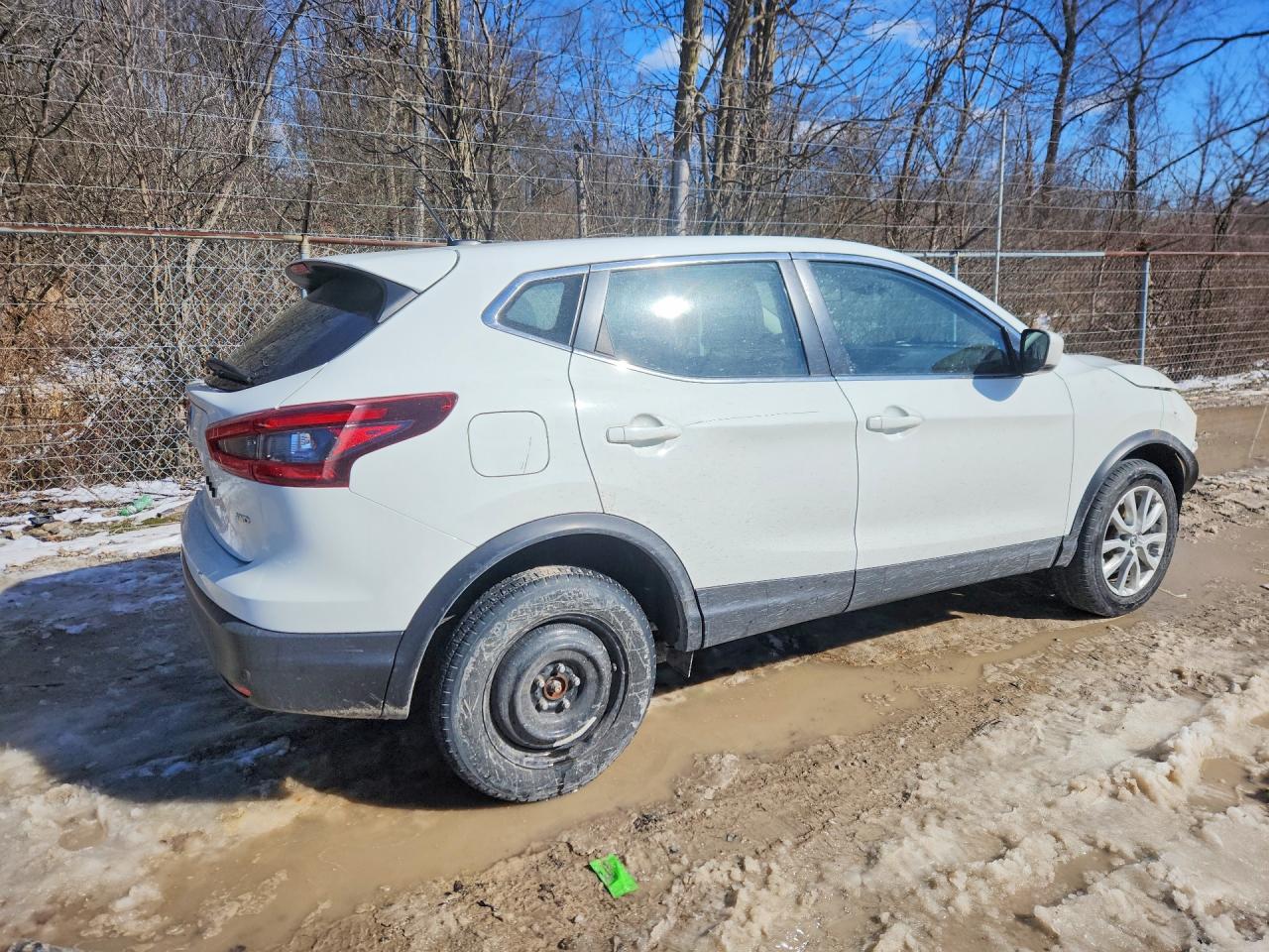 Nissan Rogue S