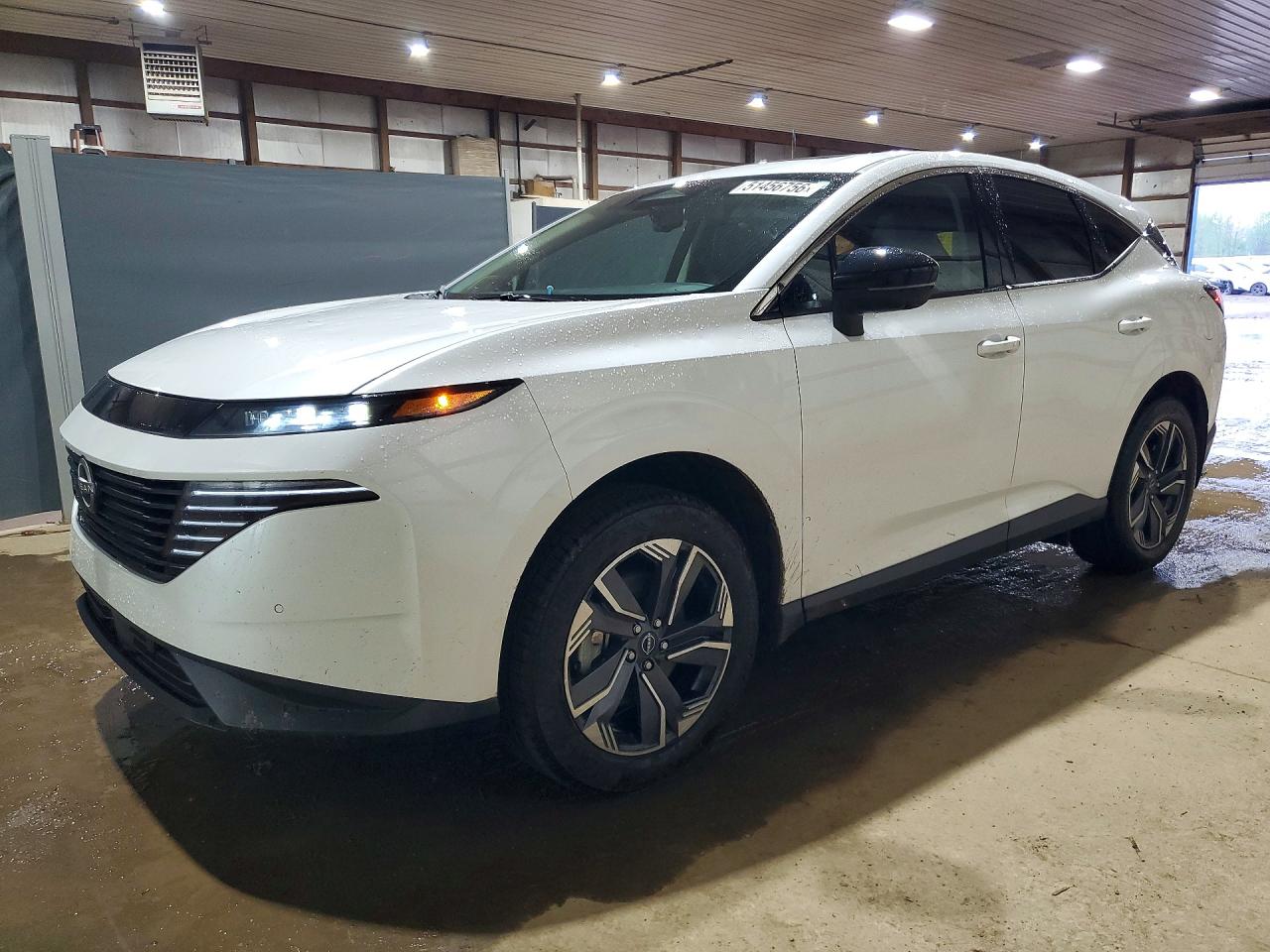 Salvage Nissan Murano Image