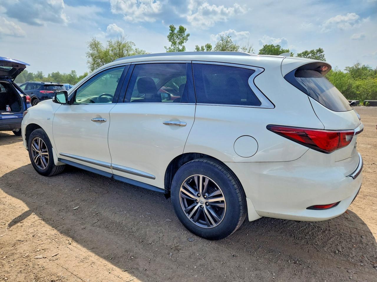 INFINITI Qx Luxe