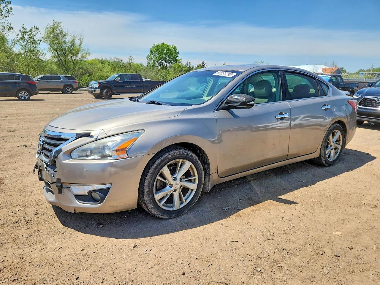 Salvage Nissan Altima Image