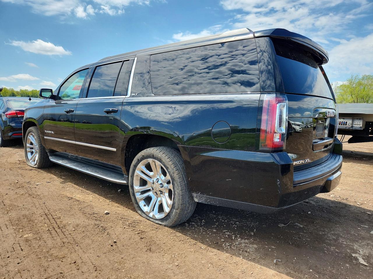 GMC Yukon K1500 Slt