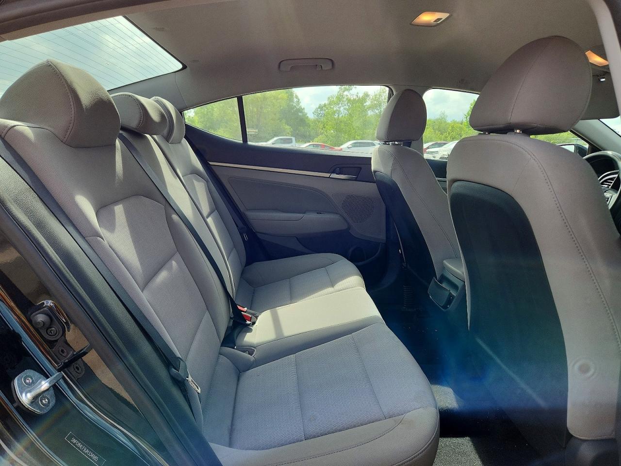 Hyundai ELANTRA Sel