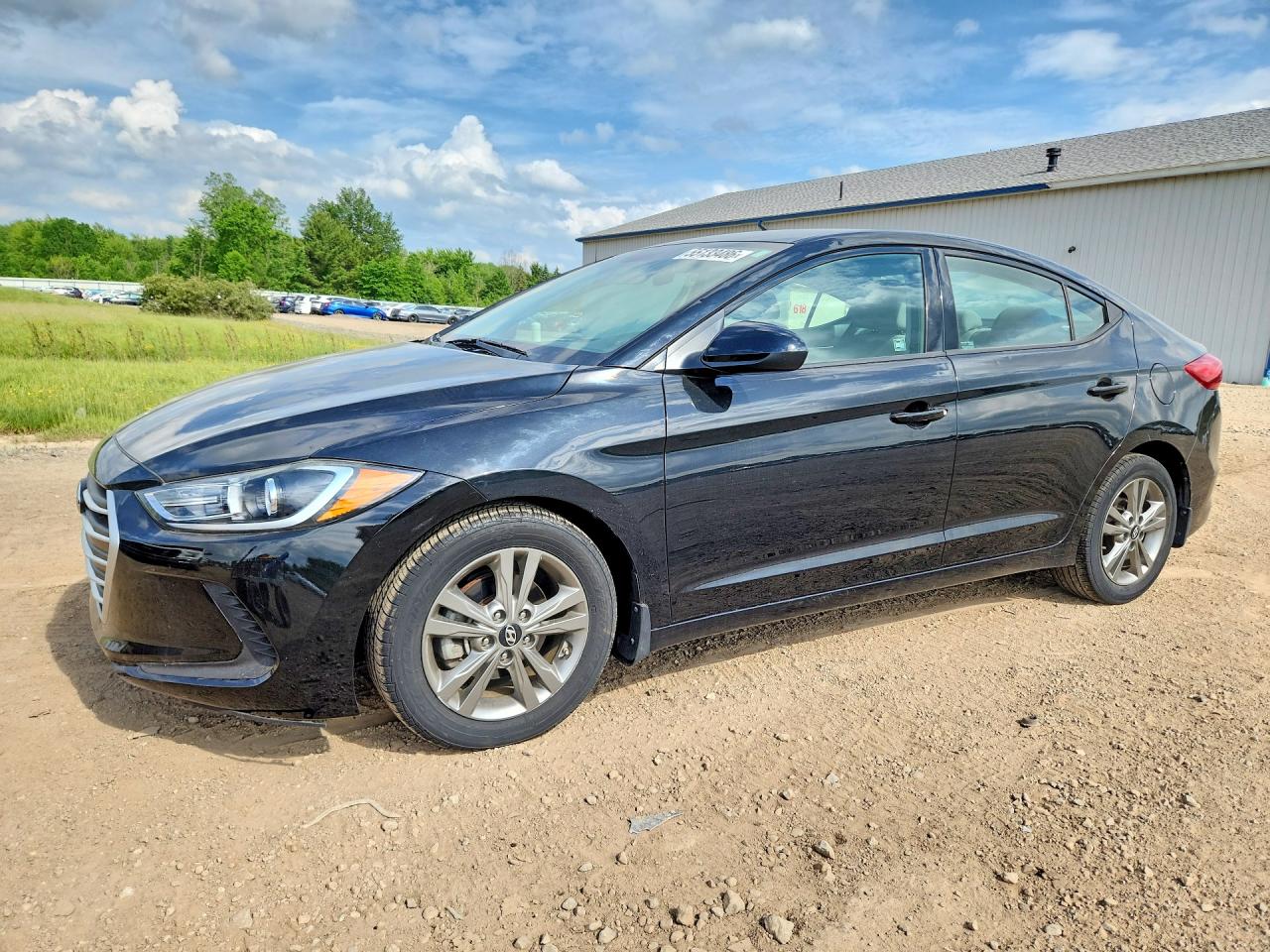 Salvage Hyundai ELANTRA Image