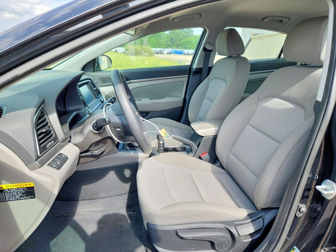Hyundai ELANTRA Sel
