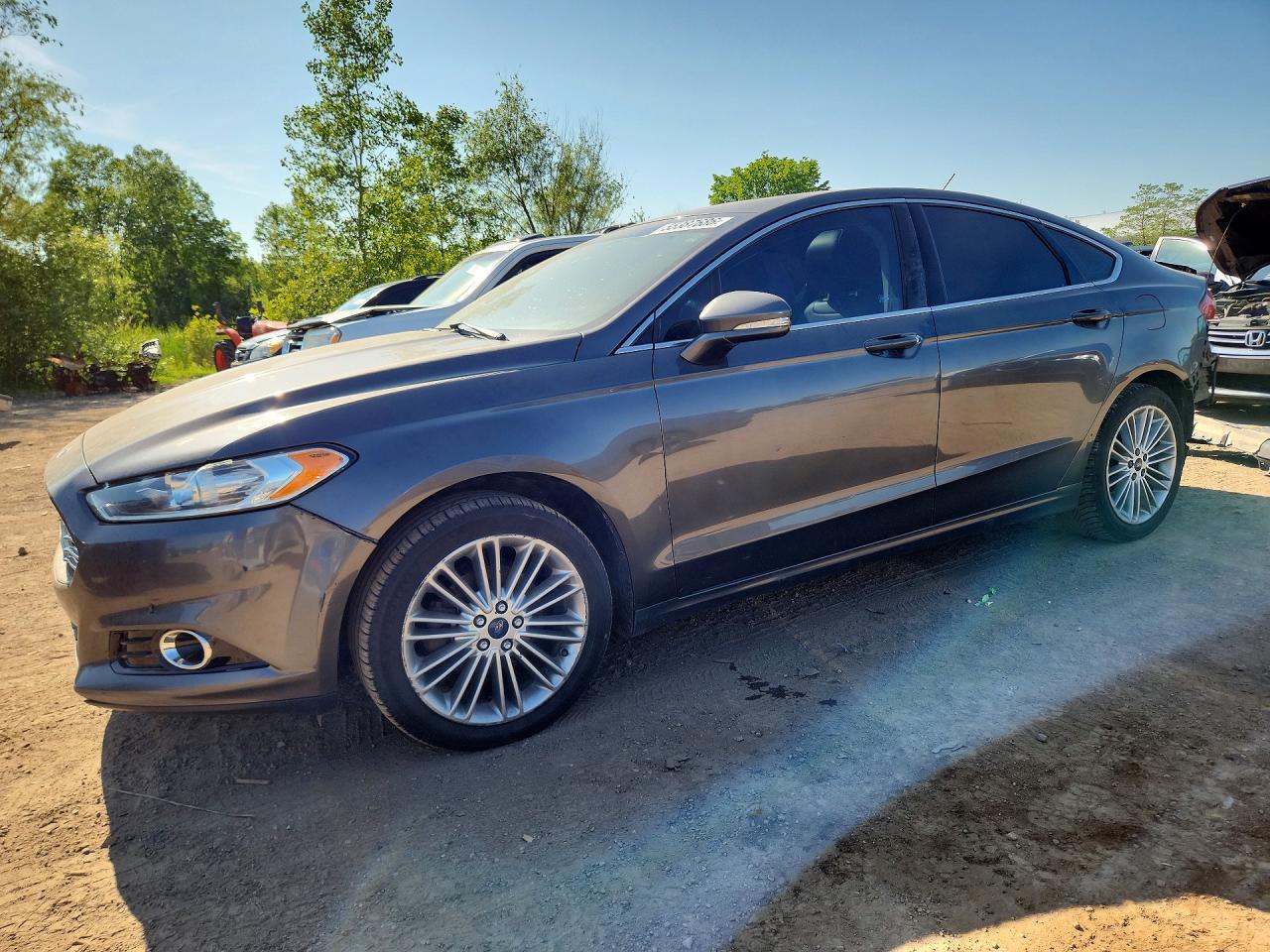 Salvage Ford Fusion Image