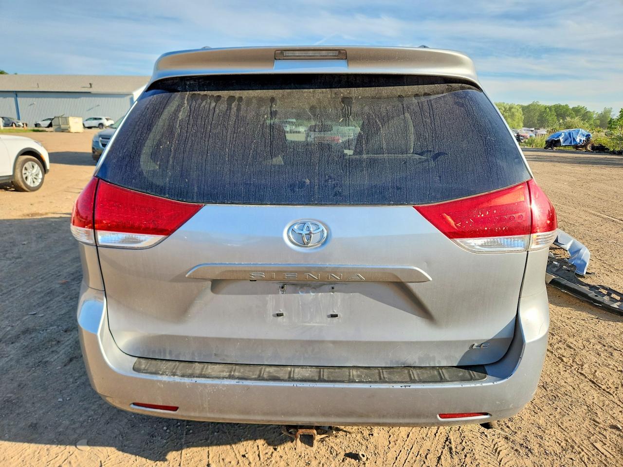 Toyota Sienna Le
