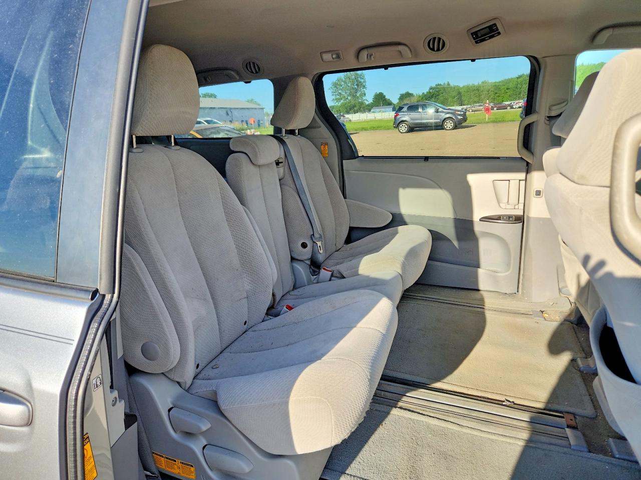 Toyota Sienna Le