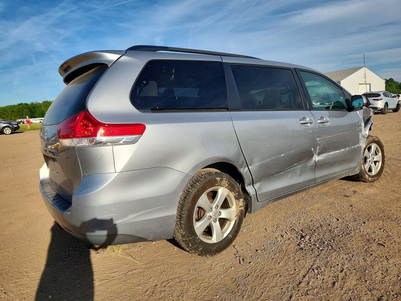 Toyota Sienna Le