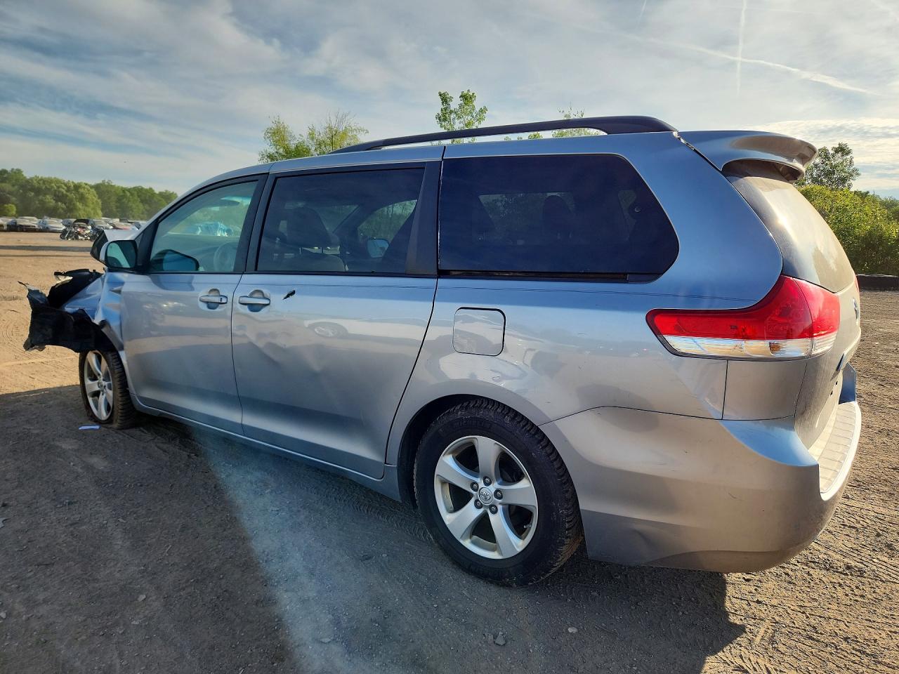 Toyota Sienna Le