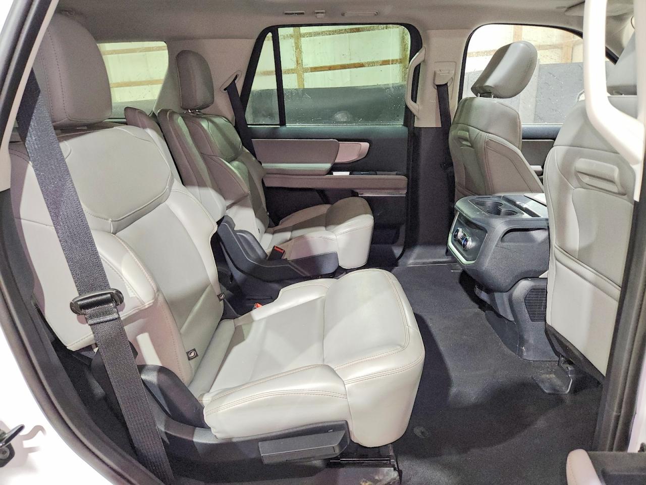 Ford Expedition Active