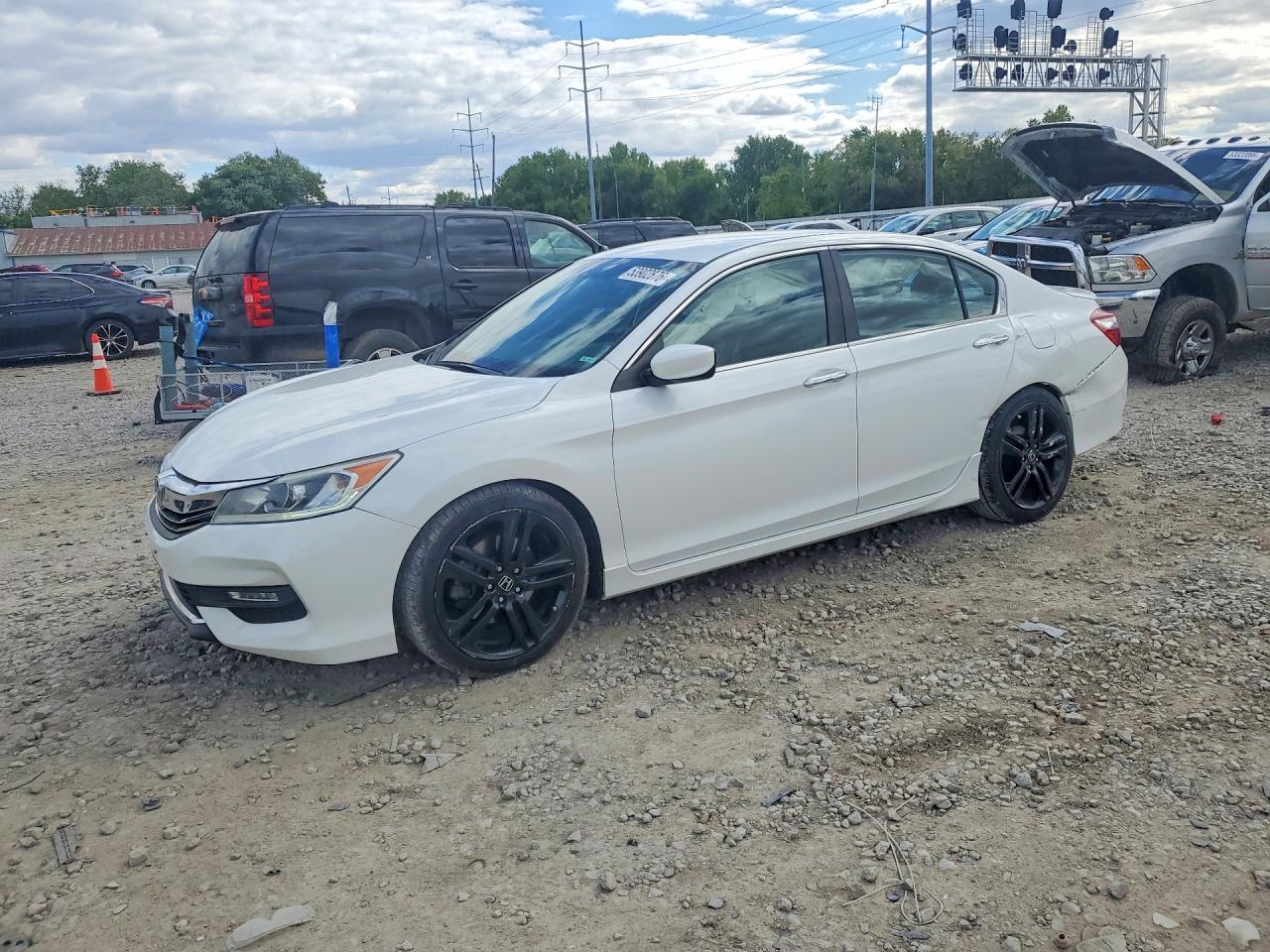 Salvage Honda Accord Image