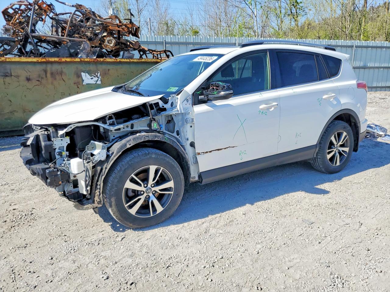 Salvage Toyota RAV4 Image