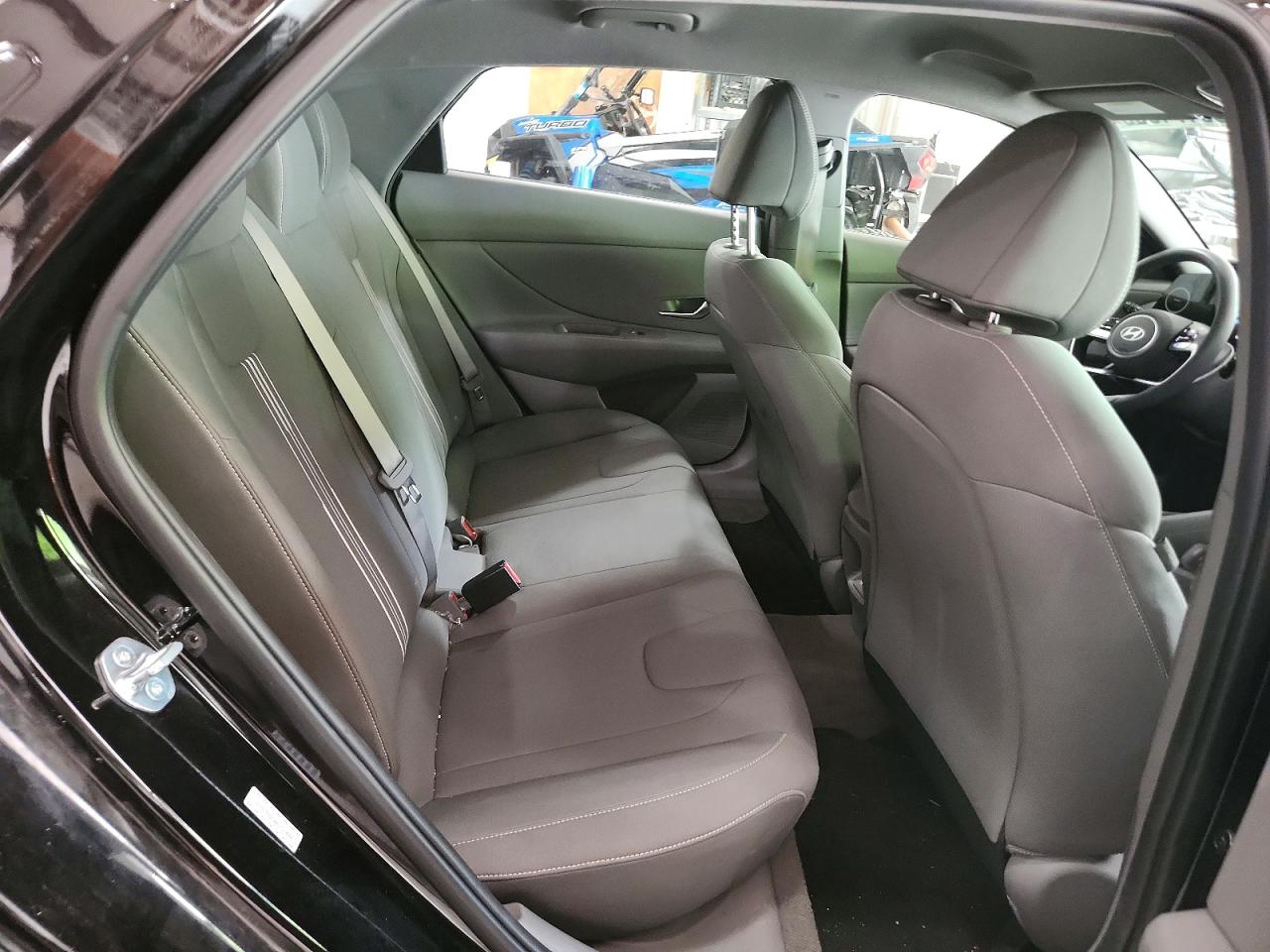 Hyundai ELANTRA Sel