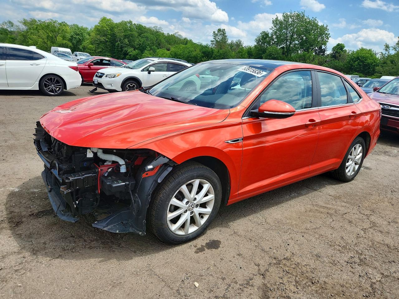 Salvage Volkswagen Jetta Image