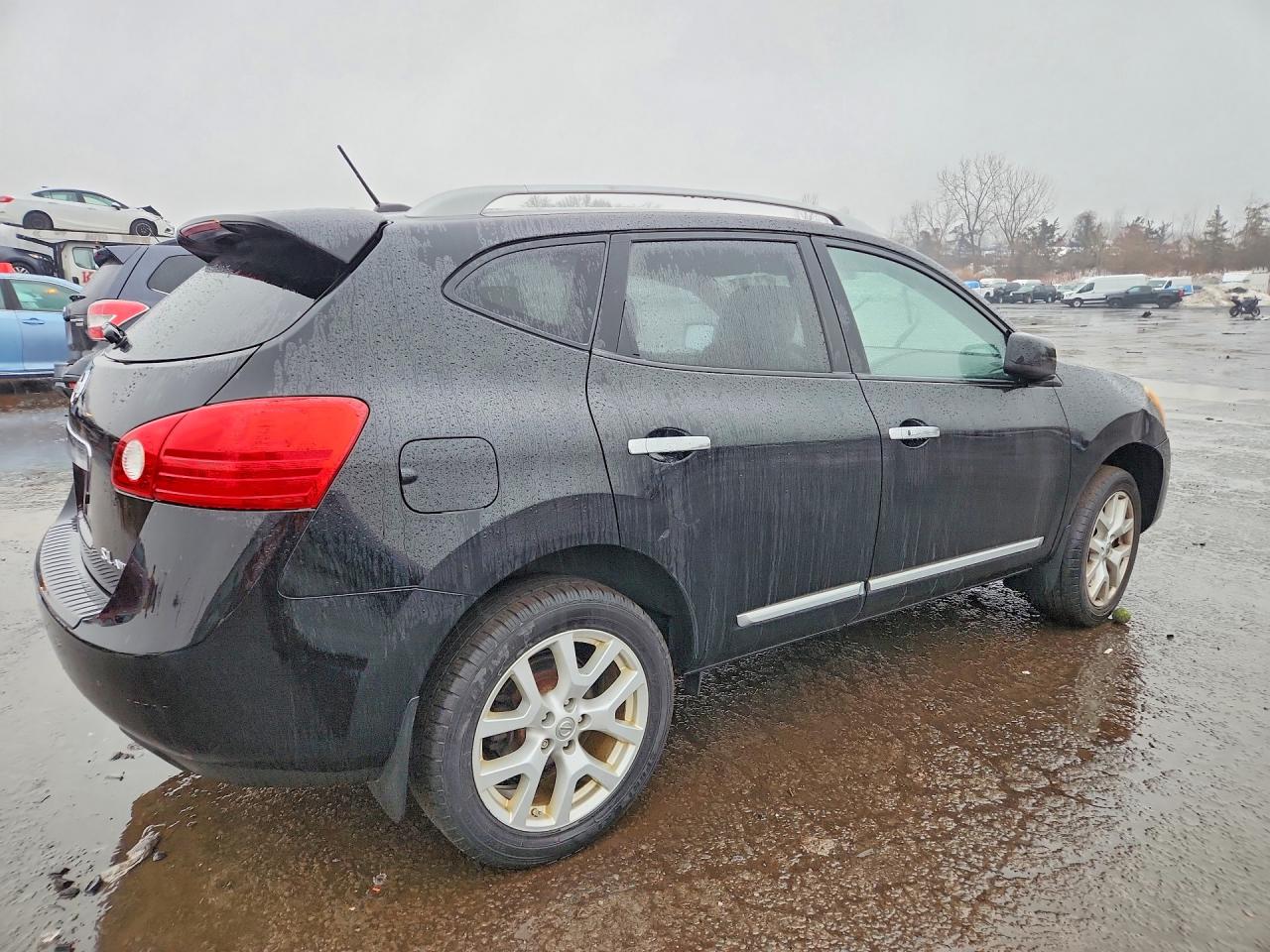Nissan Rogue S