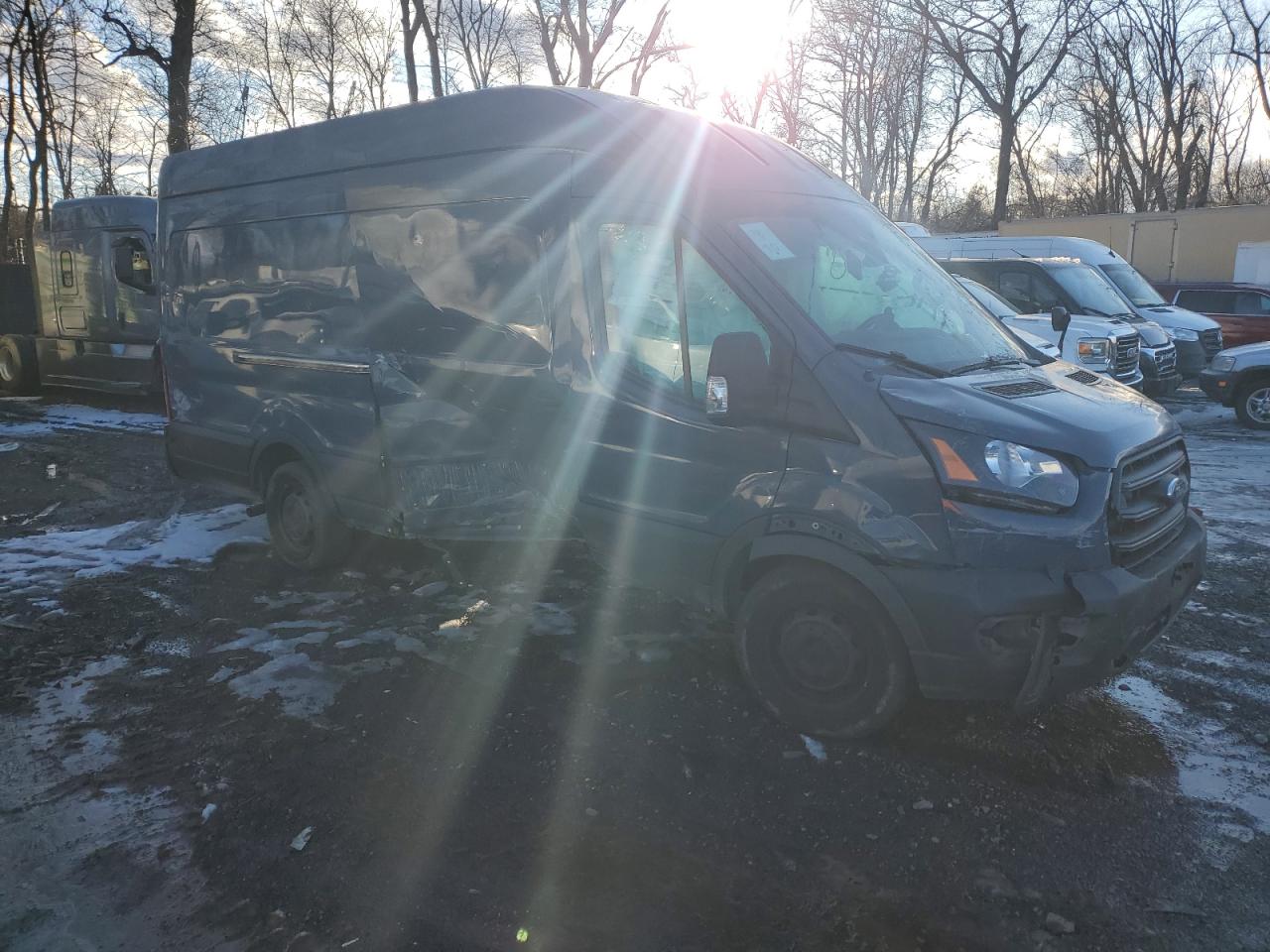 Ford Transit T-250