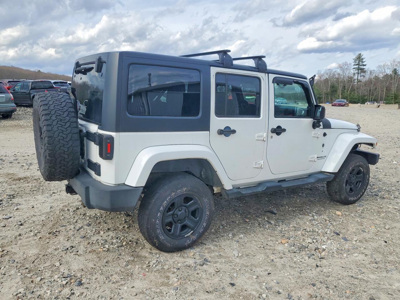 Jeep Wrangler Sahara