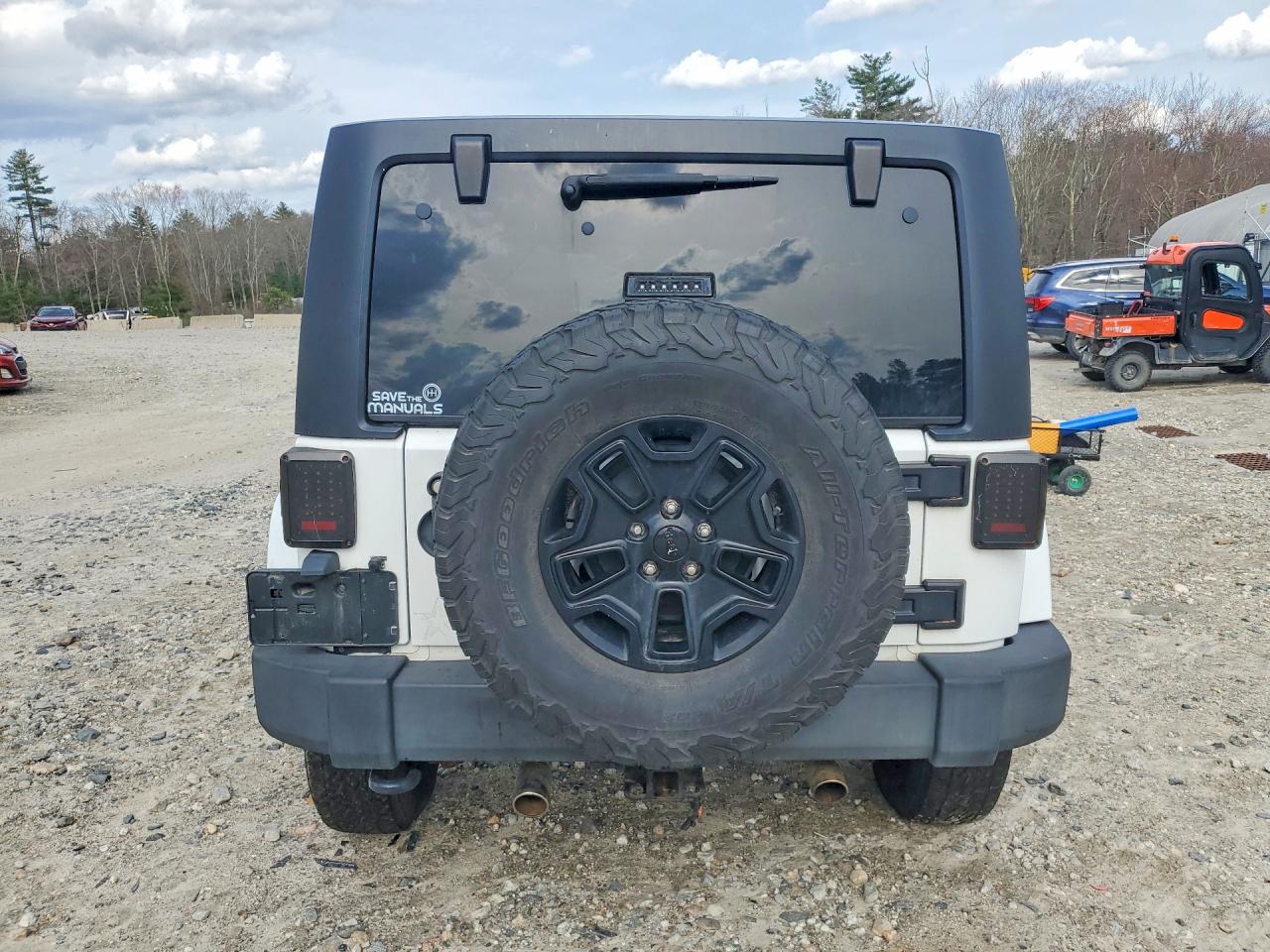 Jeep Wrangler Sahara