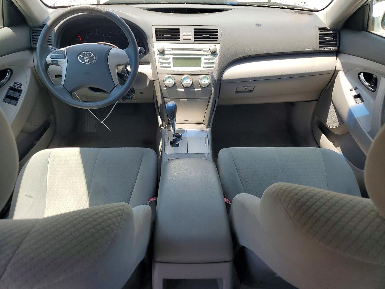 Toyota Camry Ce