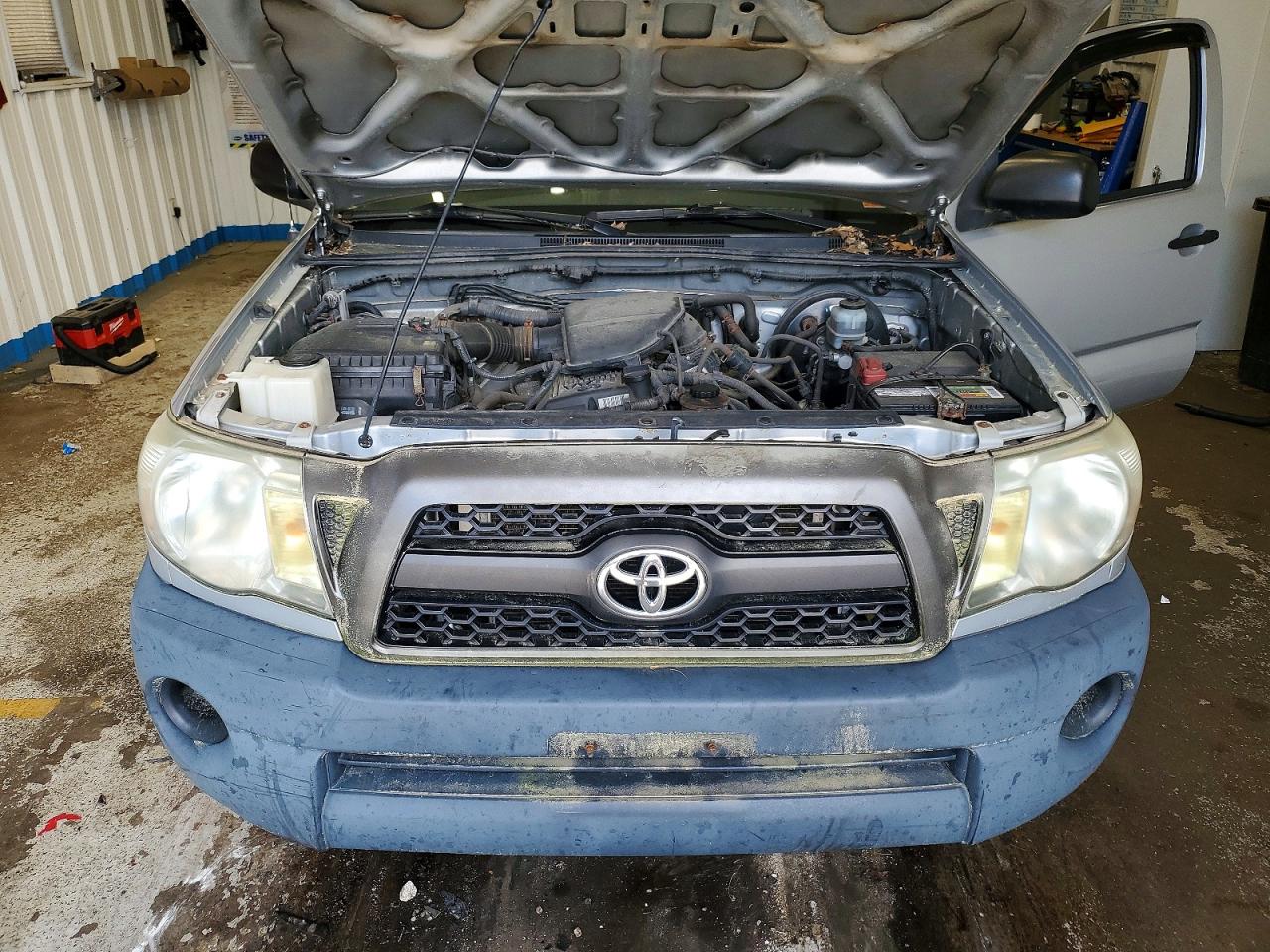 Toyota Tacoma Base
