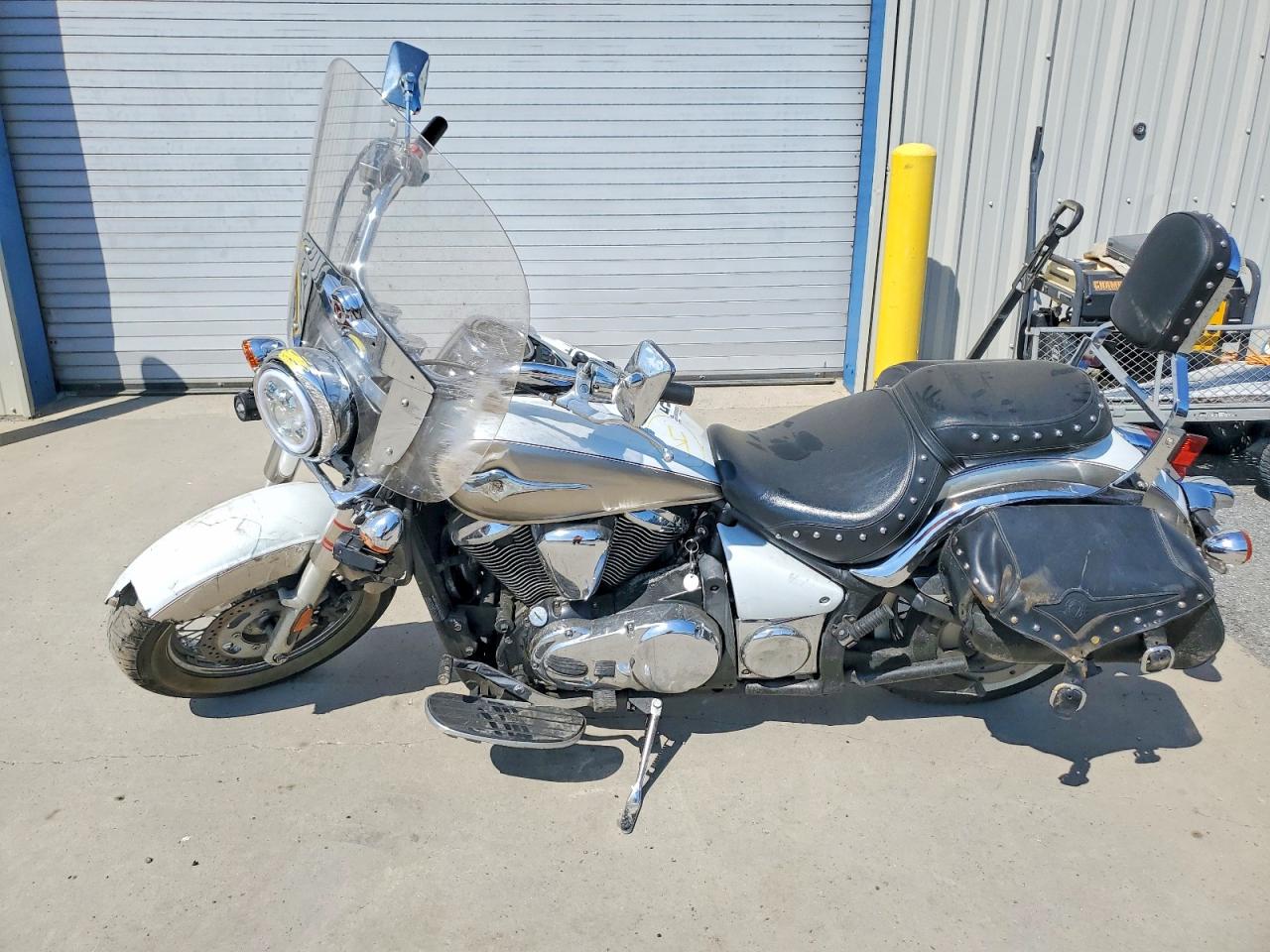 Kawasaki Vulcan 900 D