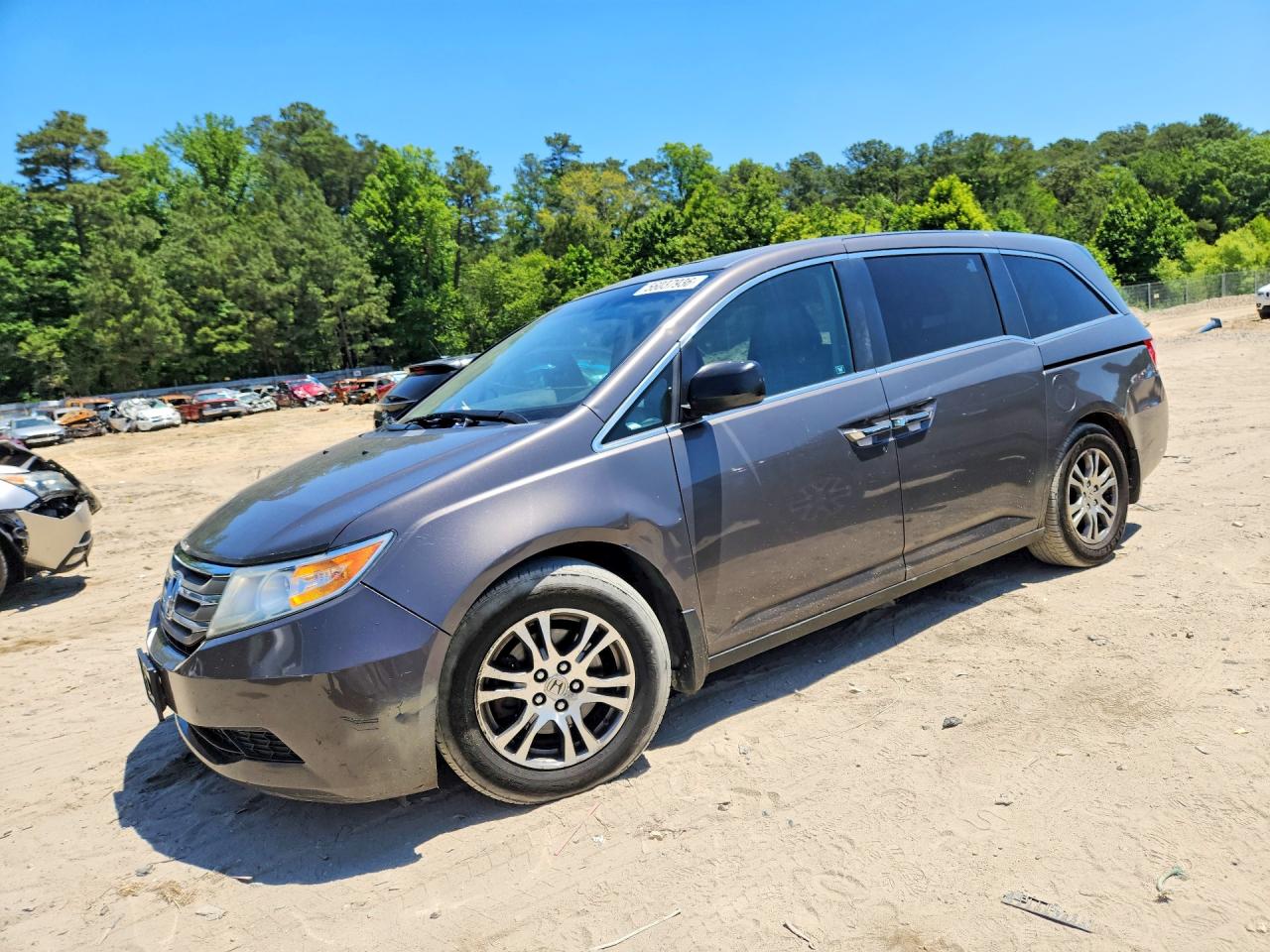Salvage Honda Odyssey Image