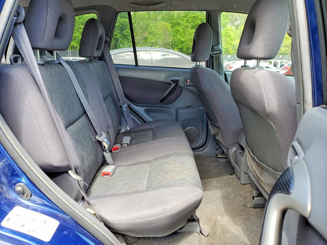 Toyota RAV4 Base