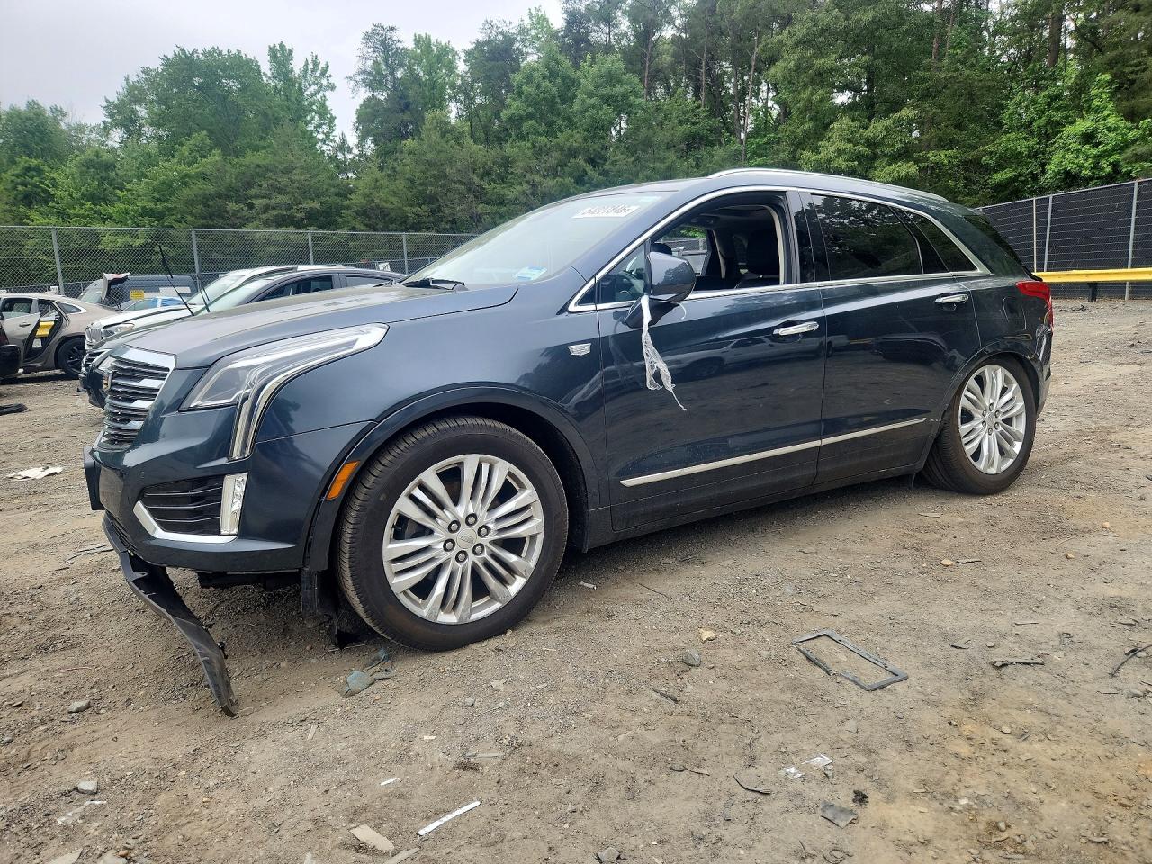 Salvage Cadillac XT5 Image