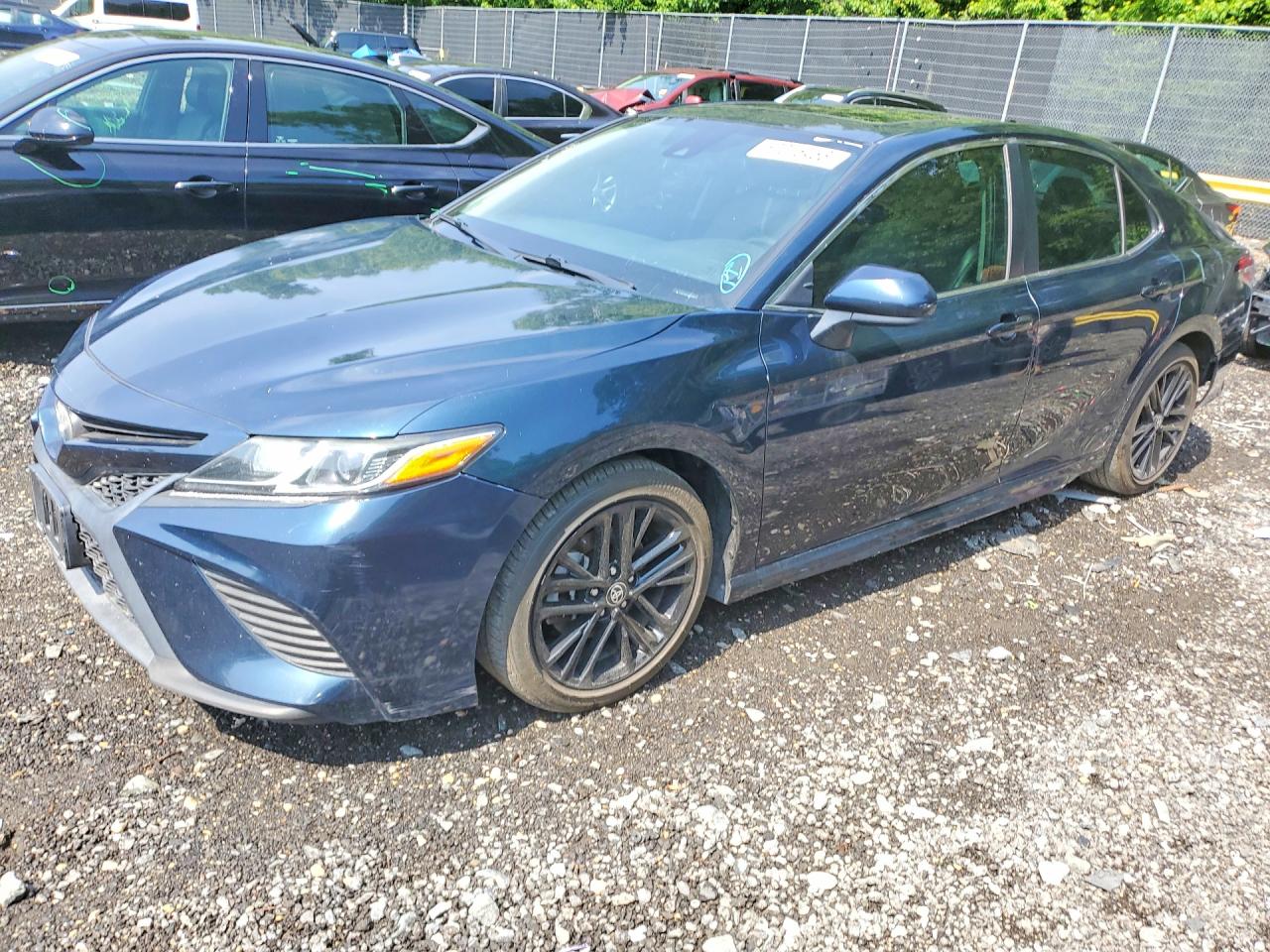 Salvage Toyota Camry Image