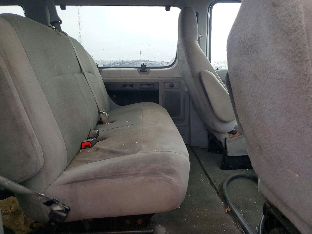 Ford Econoline E350 Super Duty Wagon