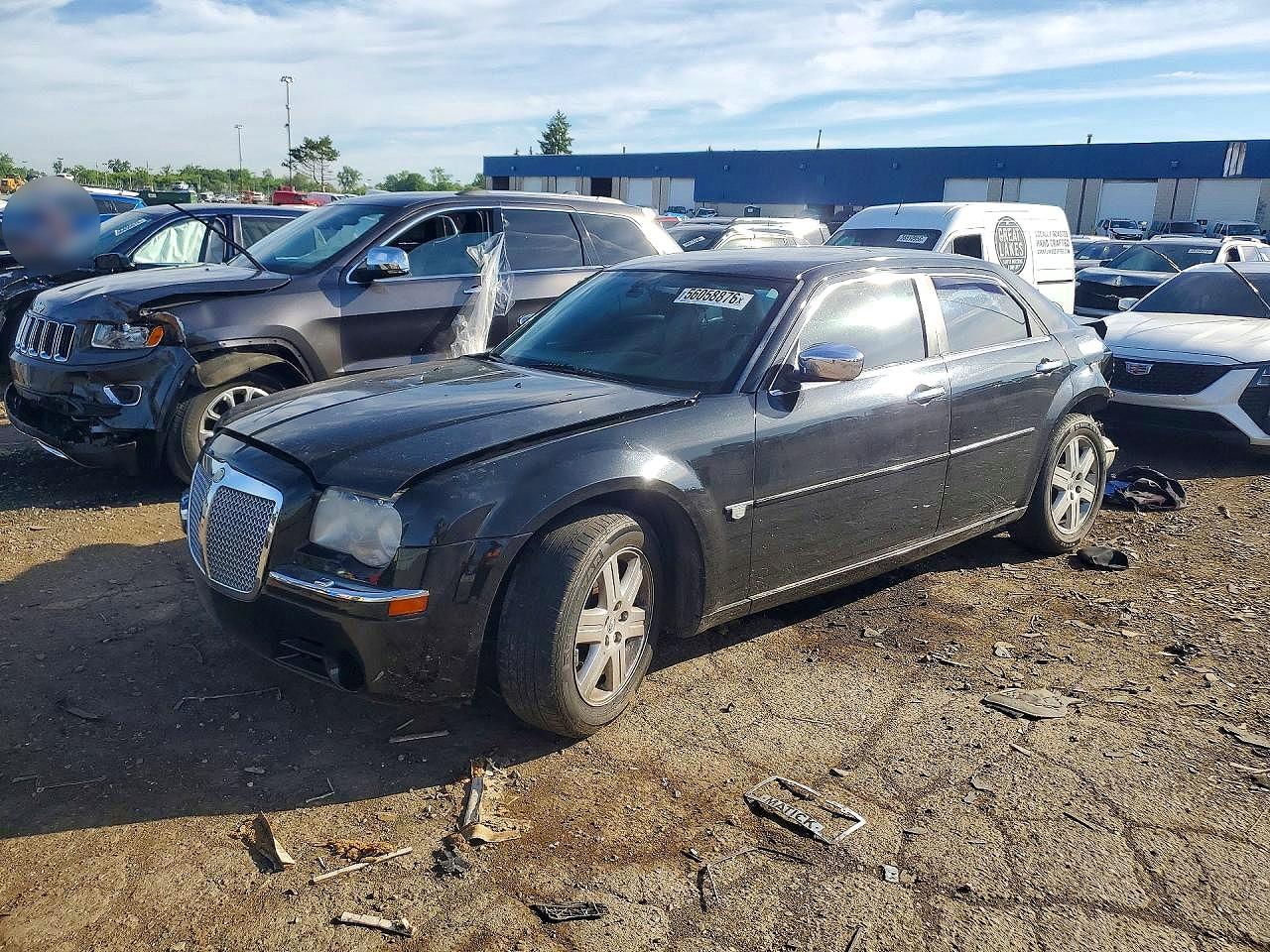 Salvage Chrysler 300 Image