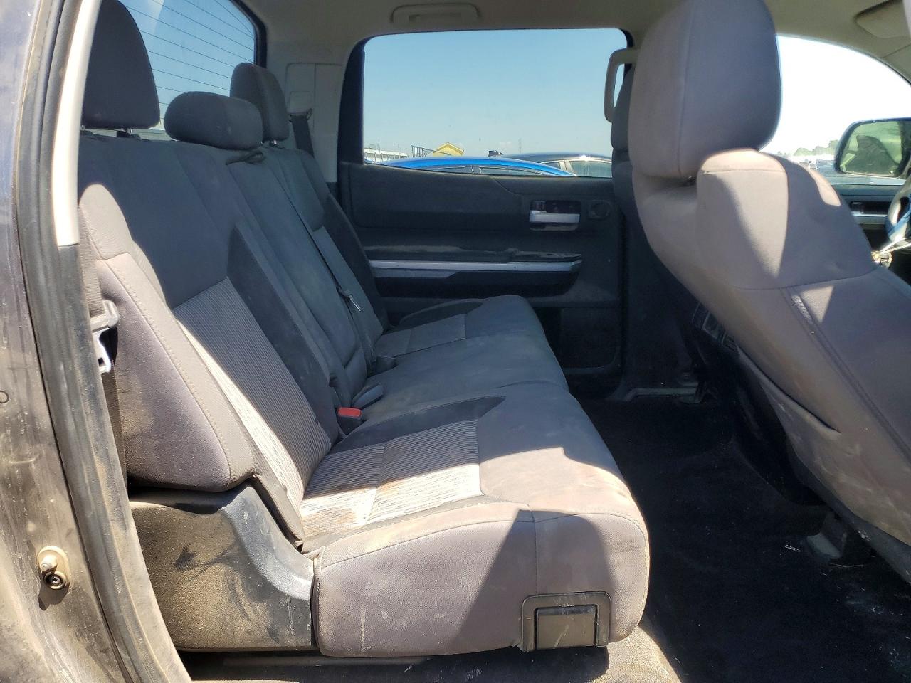 Toyota Tundra Crewmax Sr5