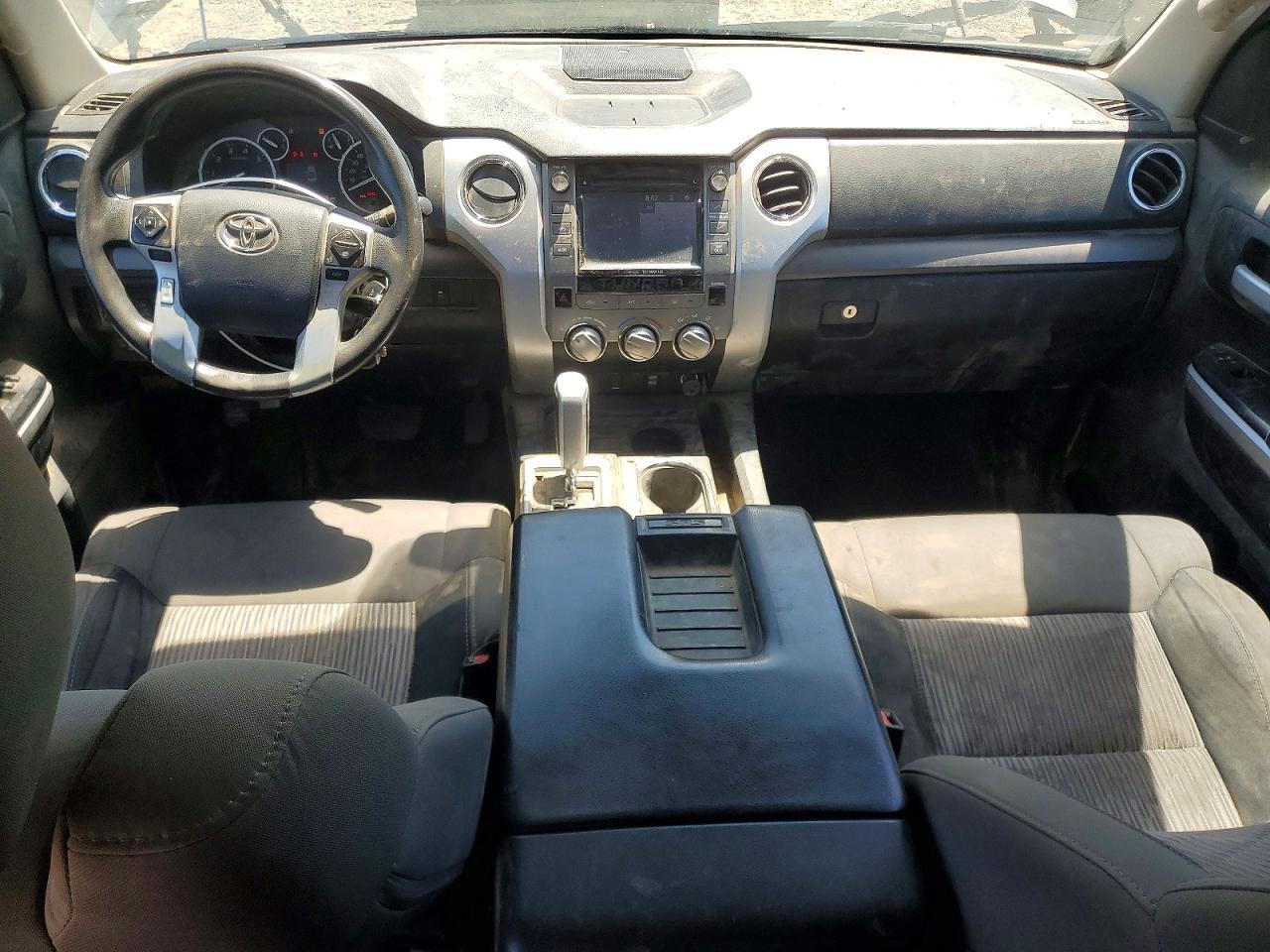 Toyota Tundra Crewmax Sr5