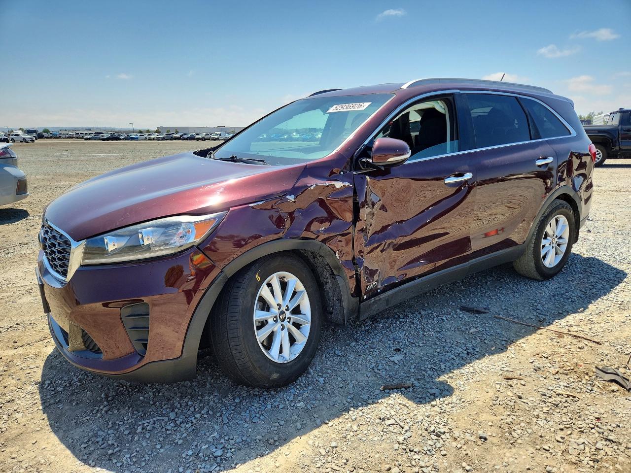 Salvage Kia Sorento Image