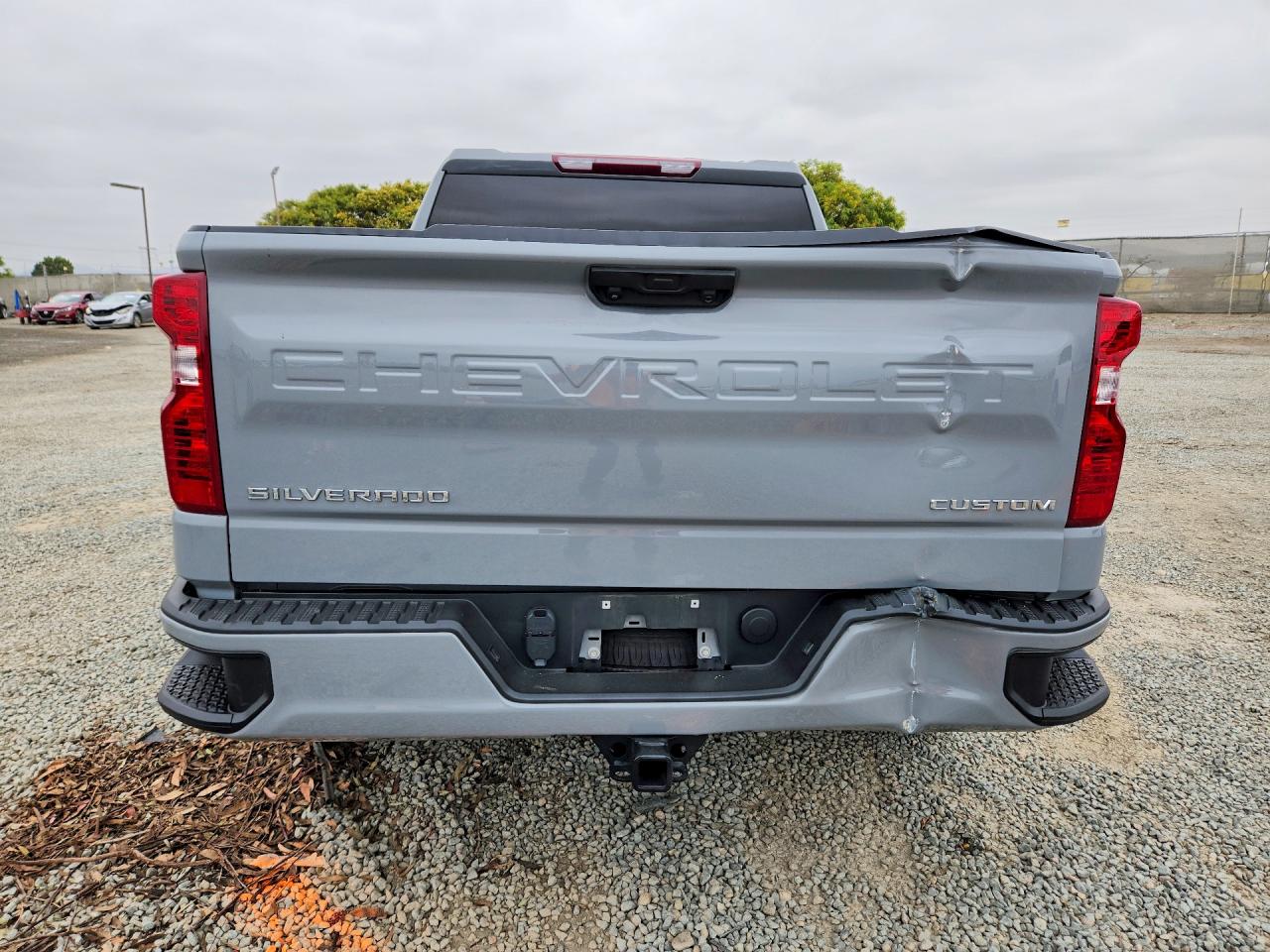 Chevrolet Silverado C1500 Custom