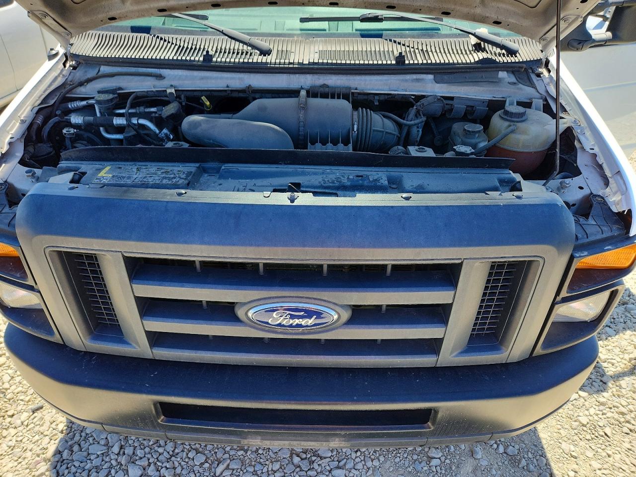 Ford Econoline E150 Van