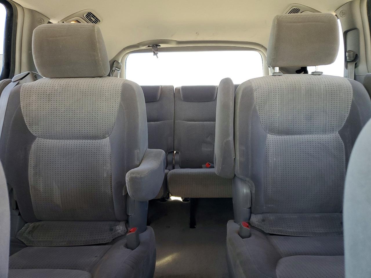 Toyota Sienna Le 7 Passenger