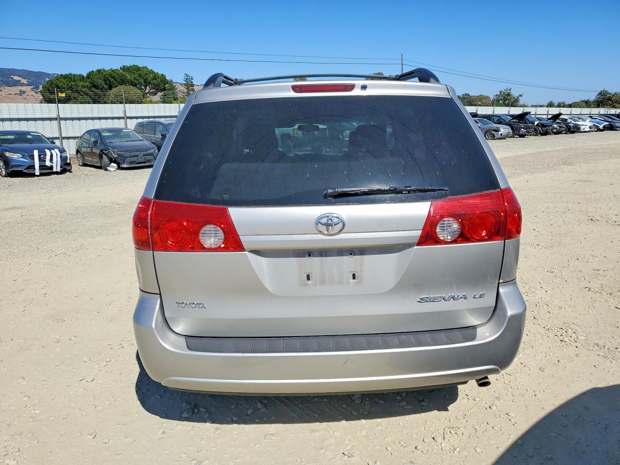 Toyota Sienna Le 7 Passenger