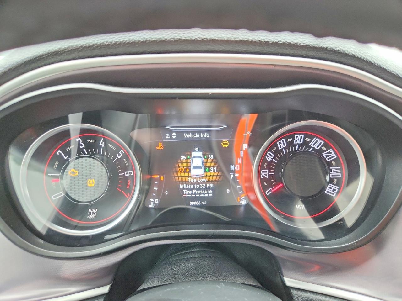 Dodge Challenger Sxt