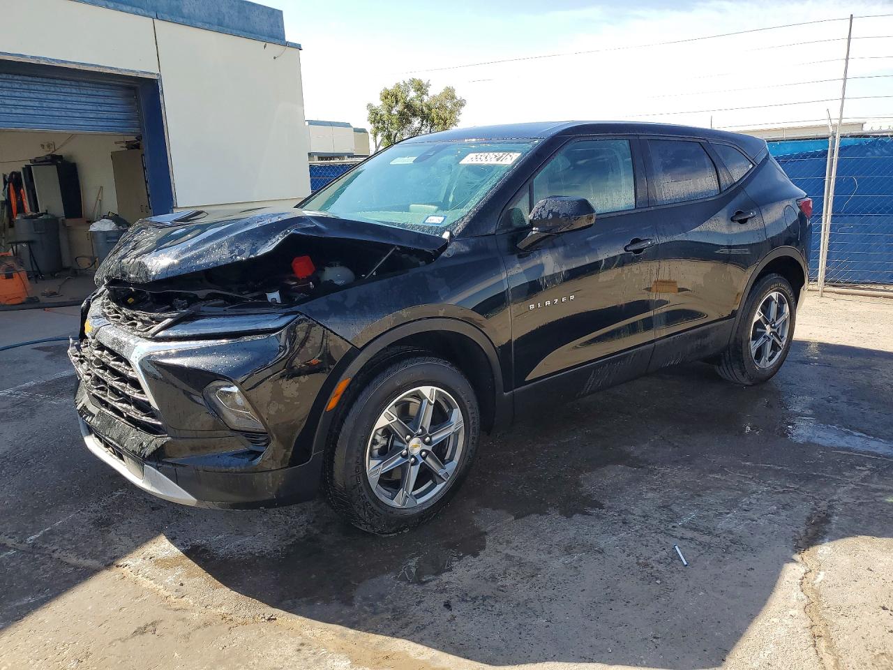 Salvage Chevrolet Blazer Image
