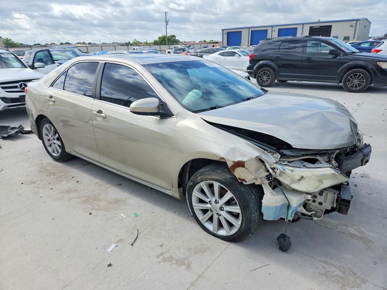 Toyota Camry Xle