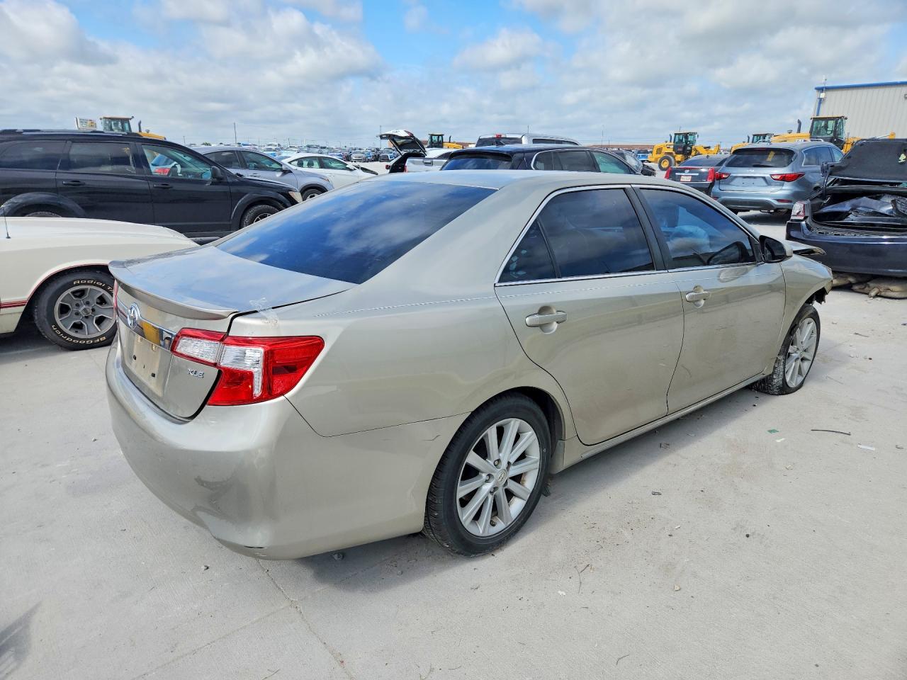 Toyota Camry Xle