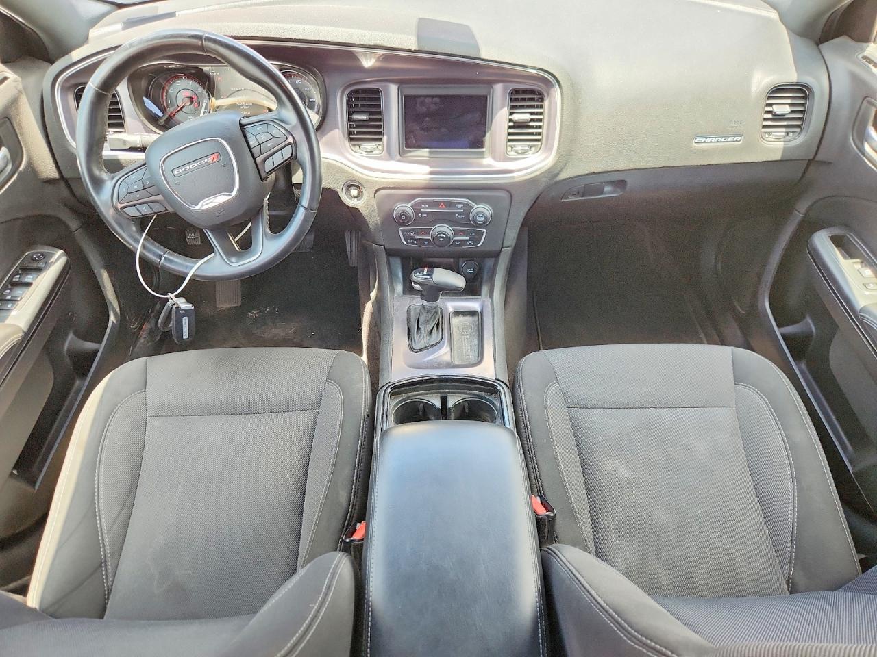 Dodge Charger Sxt